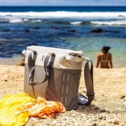 Hydro Flask 18 L Day Escape Soft Cooler Tote -Camping Paradise 5a1a2690 18l 1800x1800 1 rsz 27295.1649095423
