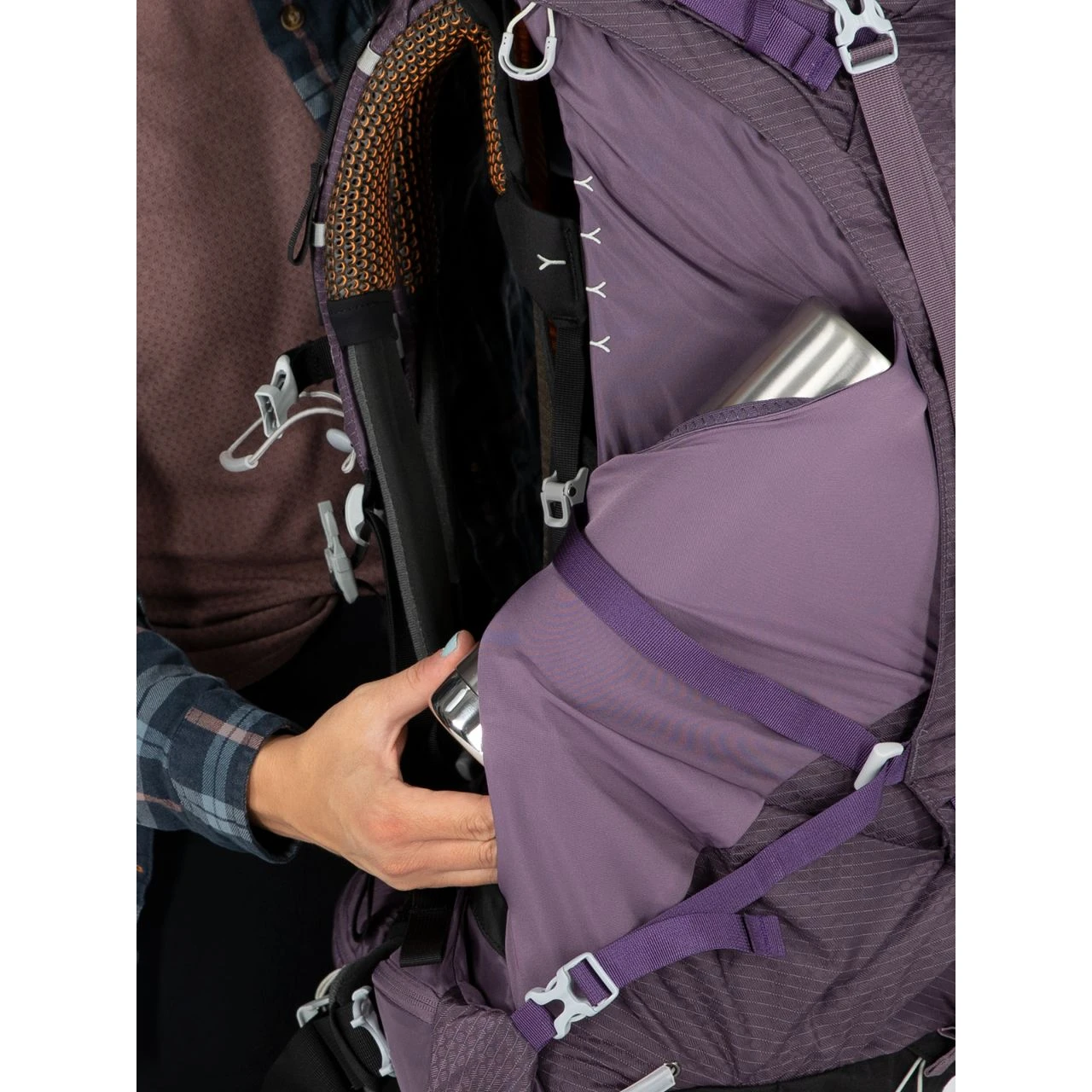 Osprey Aura AG 50 - Women's 19 Osprey Aura AG 50 - Women's - Image 17