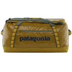 Patagonia Black Hole Duffel 70L (Fall 2022) -Camping Paradise WBF22 49347 CGLD rsz 28426.1663890215.1280.1280 58621.1674153964