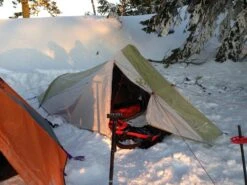 Mountain Hardwear Lightpath 2 -Camping Paradise WInter 2012 2013 229