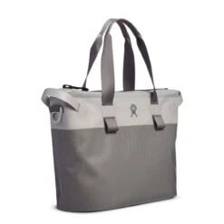 Hydro Flask 18 L Day Escape Soft Cooler Tote -Camping Paradise day escape 18l birchpeppercorn angleview rsz 22462.1649095412
