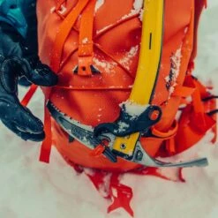 Gregory Alpinisto 38 LT - Men's (Fall 2022) -Camping Paradise gmp s20 alpinistolt38 5 iceaxe 17426.1626823156