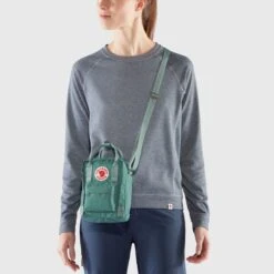 Fjallraven Kanken Sling -Camping Paradise kanken sling 23797 664 c model fjr2 rsz 93793.1640890909