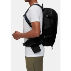 Mammut Lithium 15 12 Mammut Lithium 15 -Camping Paradise mam lithium 15 black on model 2 rsz 98778.1674515759