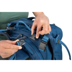 Osprey Ozone Duplex 60 Travel Pack - Women's -Camping Paradise ozoneduplex 60 f18 detail adjustableharness conversion 26436.1626822672