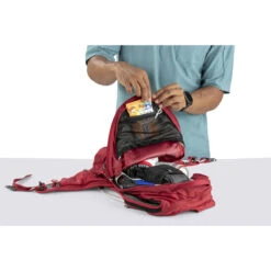 Osprey Raptor 10 - Men's (Fall 2022) -Camping Paradise raptor10 s19 detail zippocket 55719.1675907841