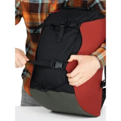 Osprey Heritage Scarab (Fall 2022) -Camping Paradise scarab f21 detail1 bazanred rsz 76238.1653328636.1280.1280 37166.1672181687