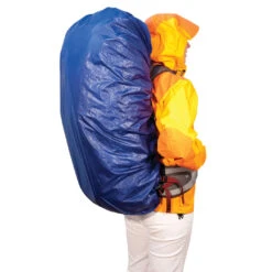 Sea To Summit Ultra-Sil Pack Cover -Camping Paradise ultra sill pack cover blue on model 1 29889.1651170495